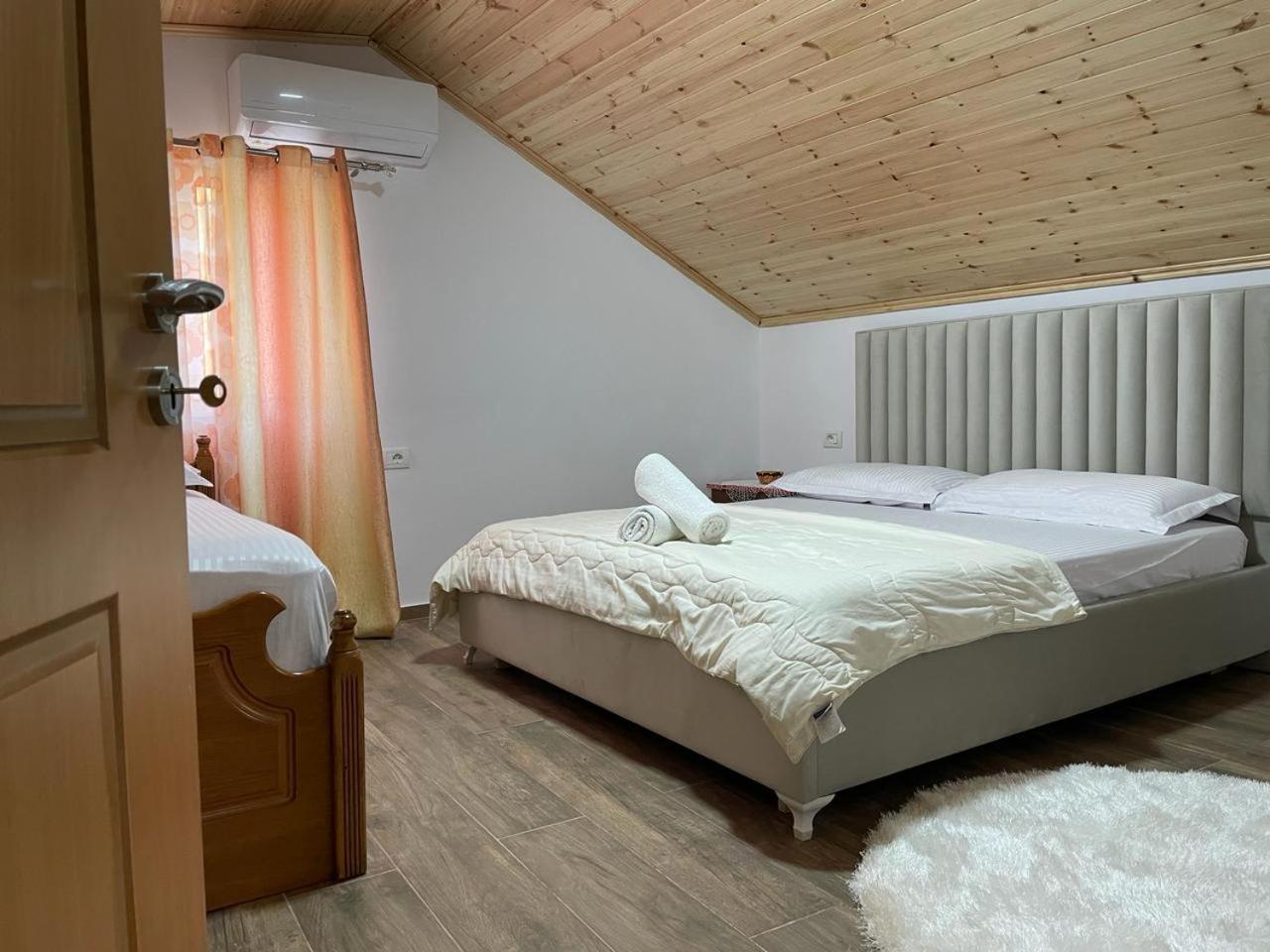 Guesthouse & Hospitality Berat Exterior photo