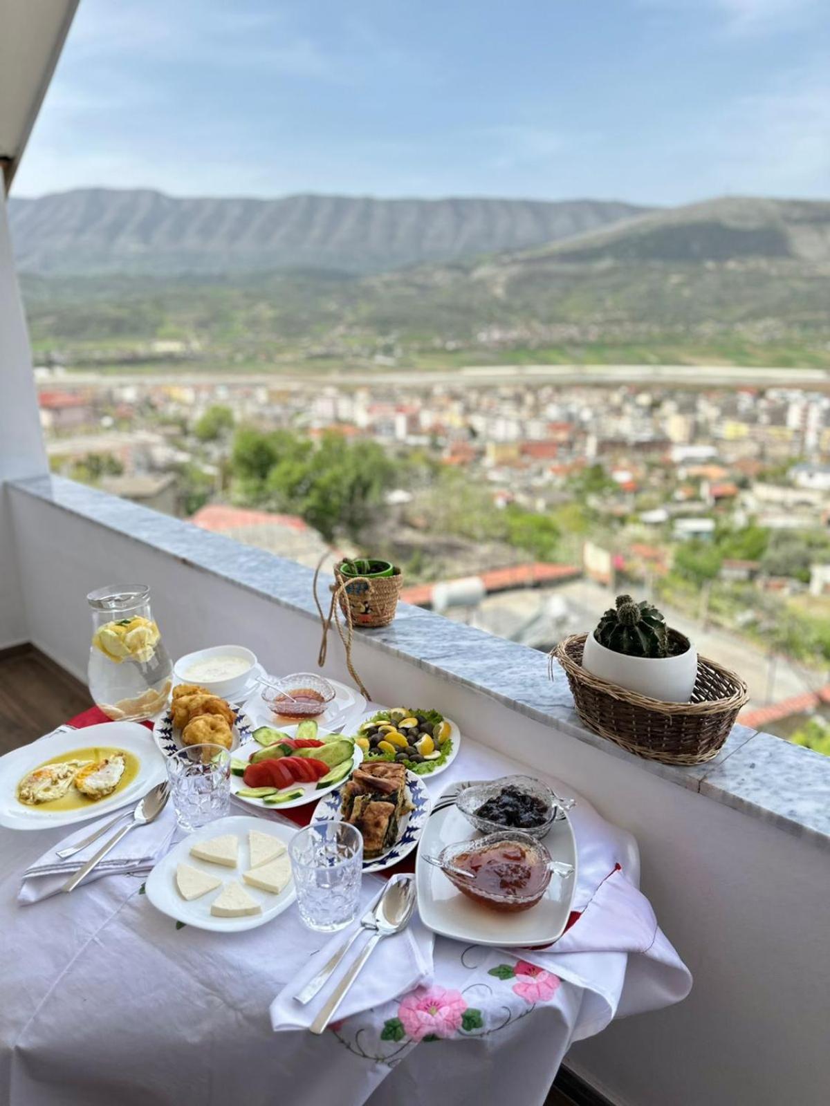 Guesthouse & Hospitality Berat Exterior photo
