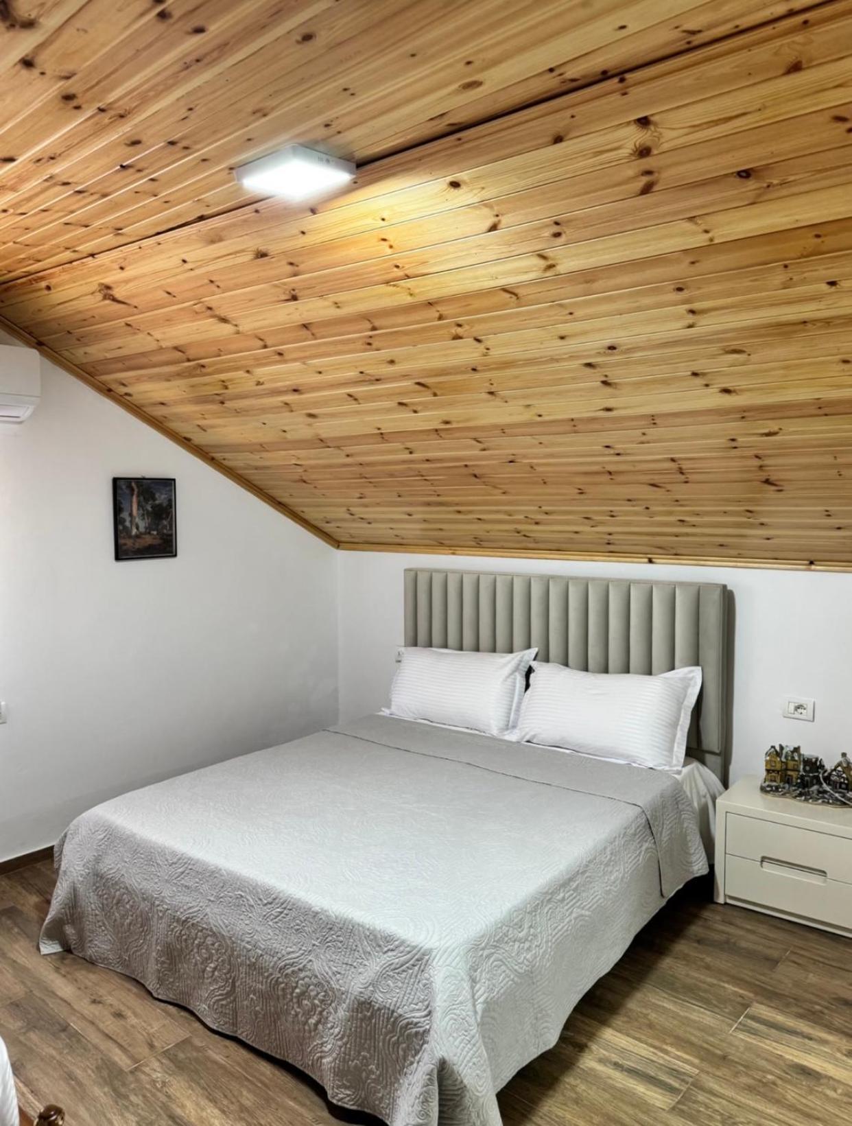 Guesthouse & Hospitality Berat Exterior photo
